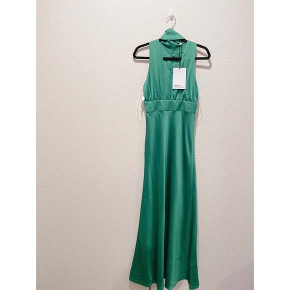 Fame and Partners Choker Plunge Neck Satin Dree Dress Kelly Green Size US2 - Picture 9 of 12